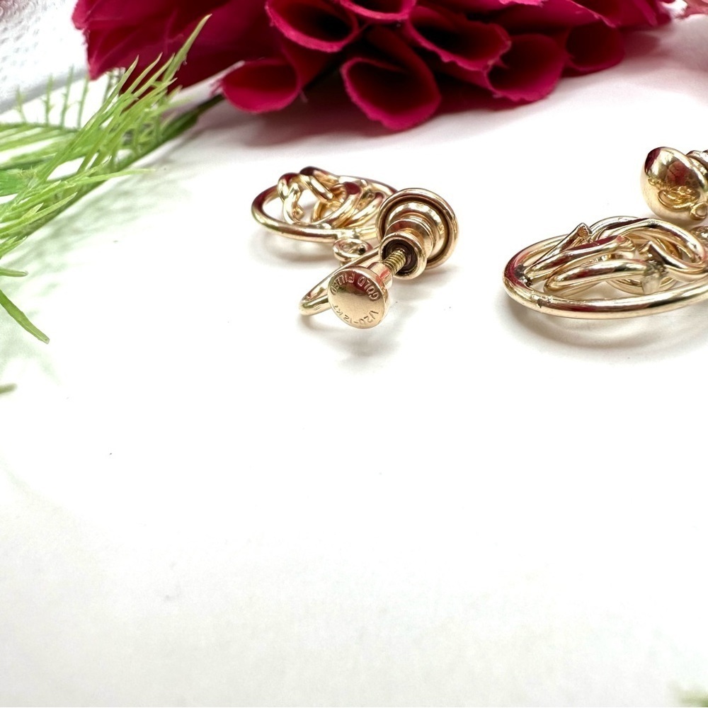 VINTAGE⚜️12K Gold Filled Chain Detail Clip Earrings - Picture 5 of 8